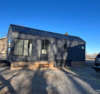 30FT HOUSE CONTAINER ON WHEEL