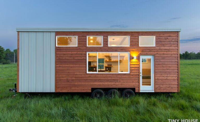 30FT TINY HOME ON WHEEL