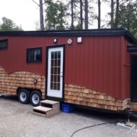 Tiny House on a Trailer 1 beds.